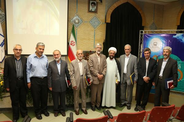 نکوداشت صدمین شماره انتشار رشد قرآن و معارف اسلامی