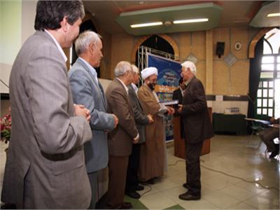 نکوداشت صدمین شماره رشد آموزش جغرافیا