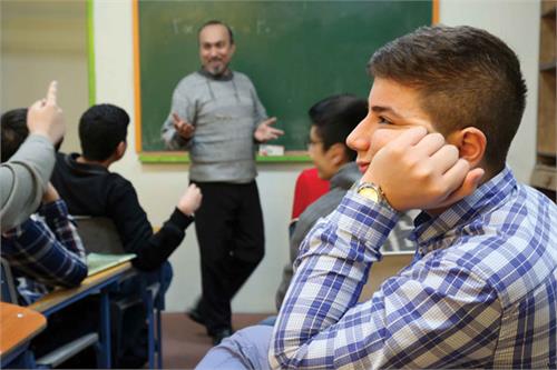 دانش‌آموز پرسشگر