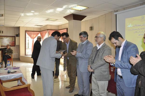 نشست هم‌اندیشی مجلات رشد با نمایندگان استان‌های بوشهر و یزد