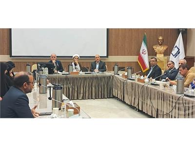 نشست رئیس سازمان پژوهش و برنامه‌ریزی آموزشی با سردبیران مجلات رشد