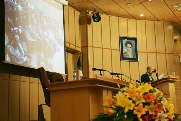 مراسم رونمایی از کتاب در تمنای یادگیری؛ 9 شهریور 95؛ شرکت افست