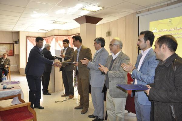 نشست هم‌اندیشی مجلات رشد با نمایندگان استان‌های بوشهر و یزد