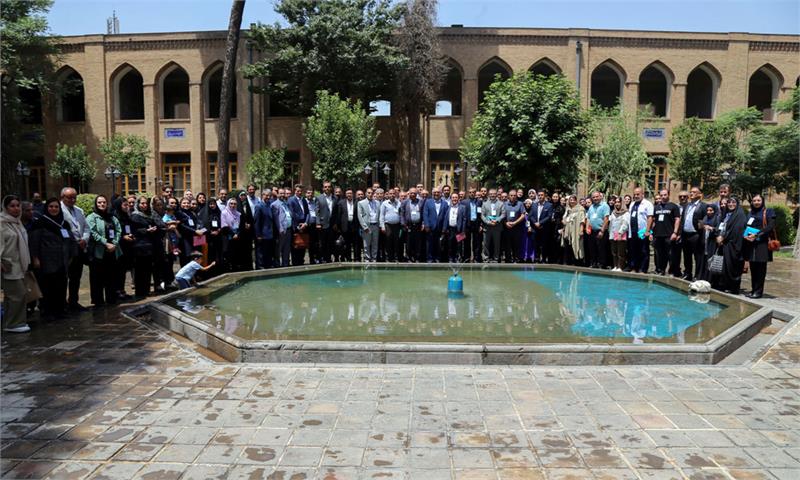 کیفیت آموزش‌های  بنیاد آی‌ سی‌ دی ال ایران در راستای تحقق اهداف آموزشی است