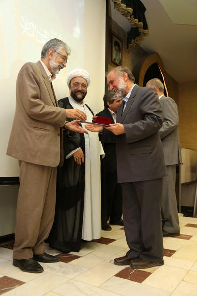 نکوداشت صدمین شماره انتشار رشد قرآن و معارف اسلامی