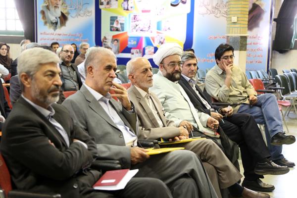 نکوداشت صدمین شماره انتشار رشد قرآن و معارف اسلامی