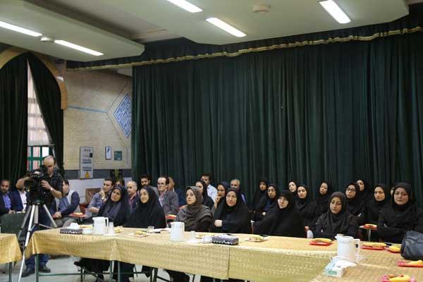 نشست همکاران دفتر انتشارات و تکنولوژی آموزشی با دکتر تورانی، ۵ اردیبهشت ۱۳۹۷