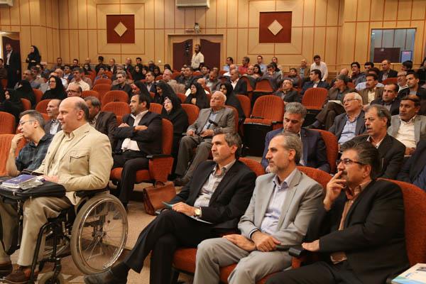 مراسم رونمایی از کتاب در تمنای یادگیری؛ 9 شهریور 95؛ شرکت افست