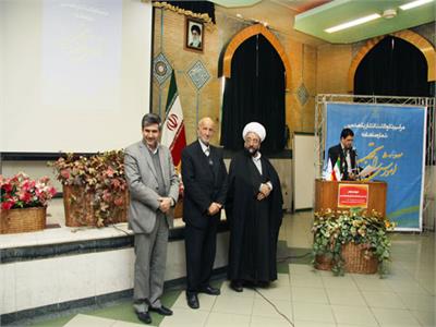 نکوداشت انتشار صدمین شماره رشد آموزش راهنمایی تحصیلی؛ 11 دی1391