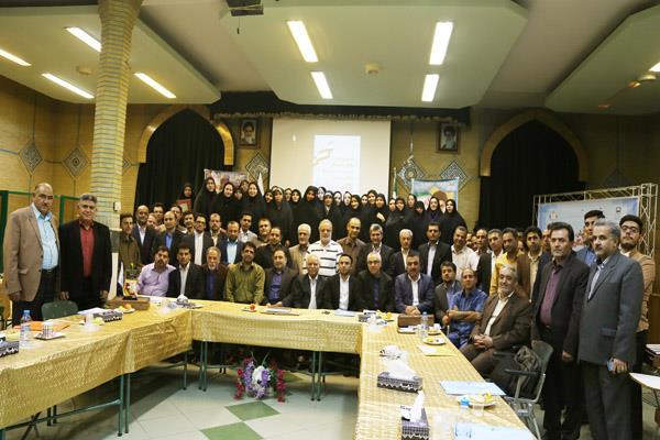 هفدهمین همایش معاونان و نمایندگان نشریات رشد شهرستان‌ها و مناطق استان تهران؛ شهریور 96؛ تهران