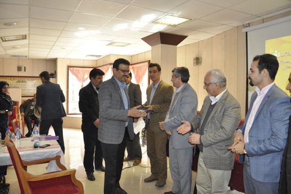 نشست هم‌اندیشی مجلات رشد با نمایندگان استان‌های بوشهر و یزد