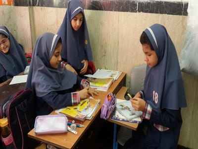 دانش آموزان دبستان شهید خوشنویسان