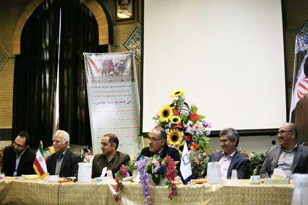 نشست همکاران دفتر انتشارات و تکنولوژی آموزشی با دکتر تورانی، ۵ اردیبهشت ۱۳۹۷