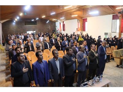 نشست مدیران مدارس شهرستان تنکابن با دست‌اندرکاران مجلات رشد در شهرستان تنکابن