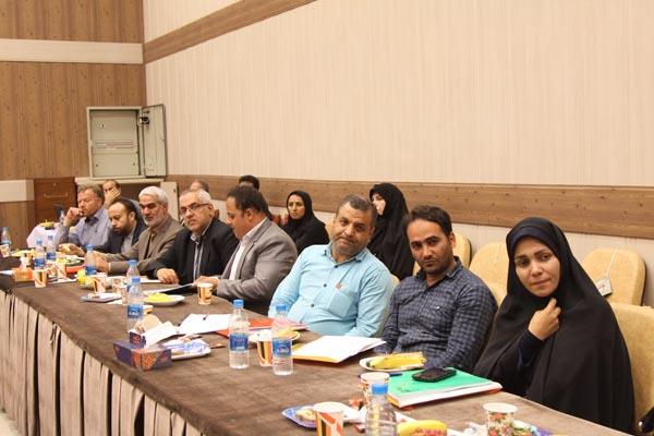 شانزدهمین نشست معاونان و نمایندگان نشریات رشد مناطق و شهرستان‌های استان تهران؛ 16 شهریور 95