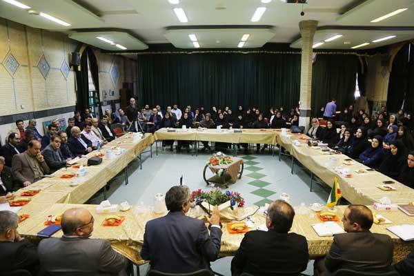 نشست همکاران دفتر انتشارات و تکنولوژی آموزشی با دکتر تورانی، ۵ اردیبهشت ۱۳۹۷