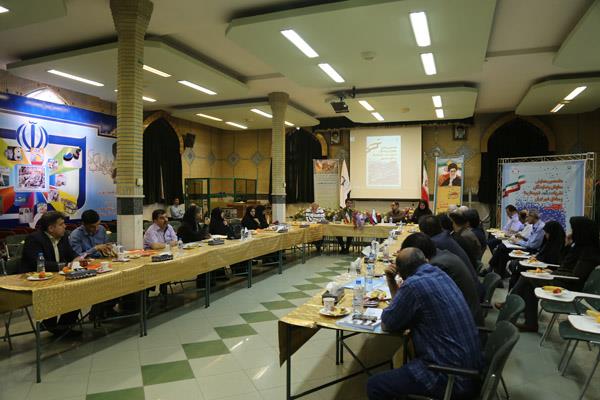 هفدهمین همایش معاونان و نمایندگان نشریات رشد شهرستان‌ها و مناطق استان تهران؛ شهریور 96؛ تهران