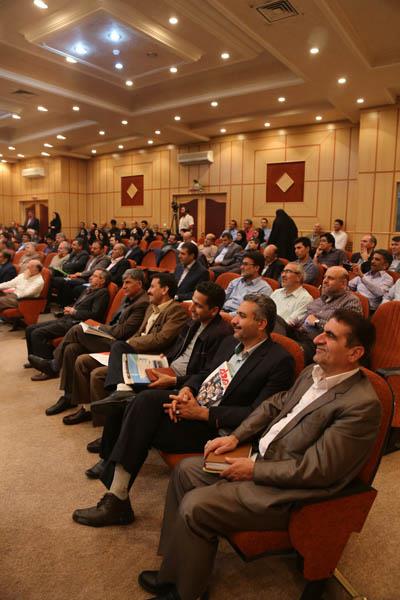 مراسم رونمایی از کتاب در تمنای یادگیری؛ 9 شهریور 95؛ شرکت افست