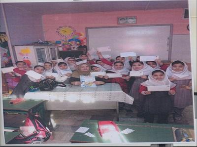 دانش‌آموزان دبستان آیین مهر، تهران