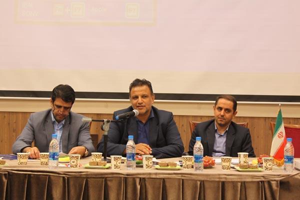 شانزدهمین نشست معاونان و نمایندگان نشریات رشد مناطق و شهرستان‌های استان تهران؛ 16 شهریور 95