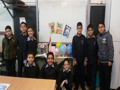 دانش آموزان دبستان استقلال؛ منطقه ۸ تهران