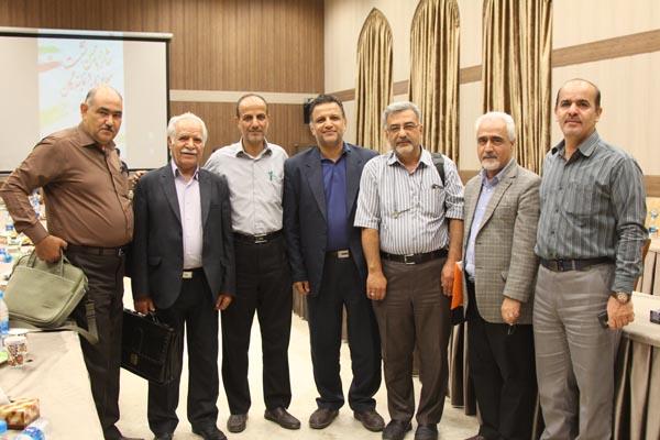 شانزدهمین نشست معاونان و نمایندگان نشریات رشد مناطق و شهرستان‌های استان تهران؛ 16 شهریور 95