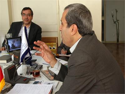 نشست «شیوه‌های فعال‌سازی مخاطبان مجلات بزرگسال رشد»، دی 90