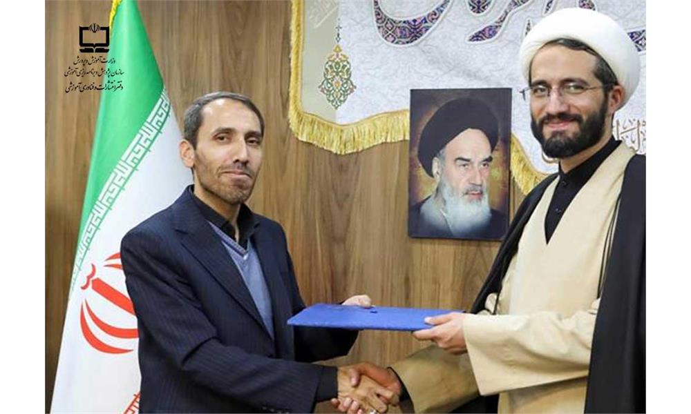 دبیر بیست‌وسومین دوره جشنواره ملی کتاب رشد منصوب شد