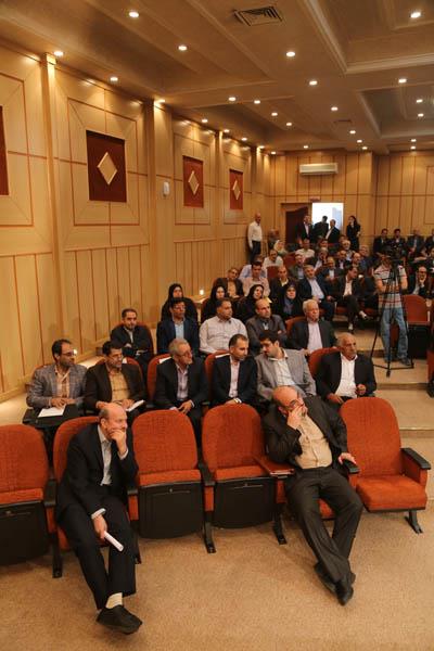 مراسم رونمایی از کتاب در تمنای یادگیری؛ 9 شهریور 95؛ شرکت افست