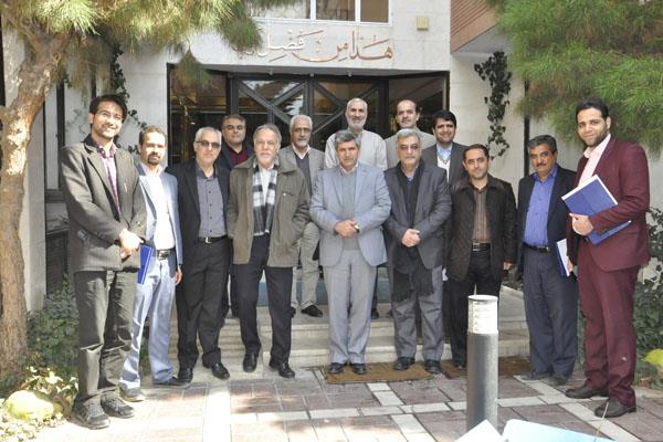 نشست هم‌اندیشی مجلات رشد با نمایندگان استان‌های بوشهر و یزد