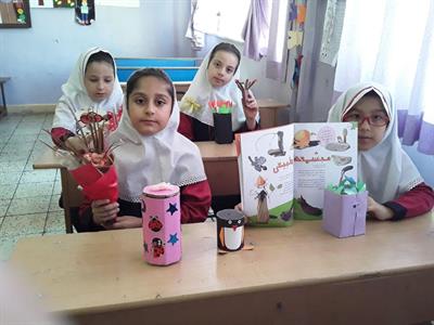 دانش آموزان دبستان جنت؛ منطقه ۸ تهران