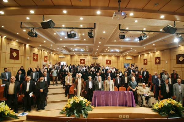 مراسم رونمایی از کتاب در تمنای یادگیری؛ 9 شهریور 95؛ شرکت افست