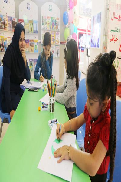 غرفه مجلات رشد در بیست‌و سومین نمایشگاه مطبوعات، آبان ۱۳۹۶