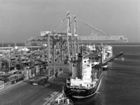 نمایی از تأسیسات دریایی جمهوری اسلامی ایران