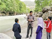 دانش آموزی، شرط معلمی