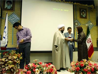 مراسم نکوداشت صدمین شماره رشد آموزش زبان