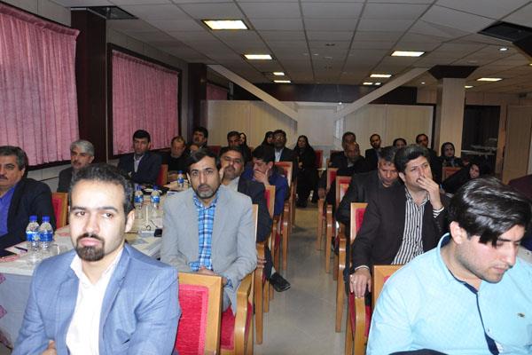 نشست هم‌اندیشی مجلات رشد با نمایندگان استان‌های بوشهر و یزد