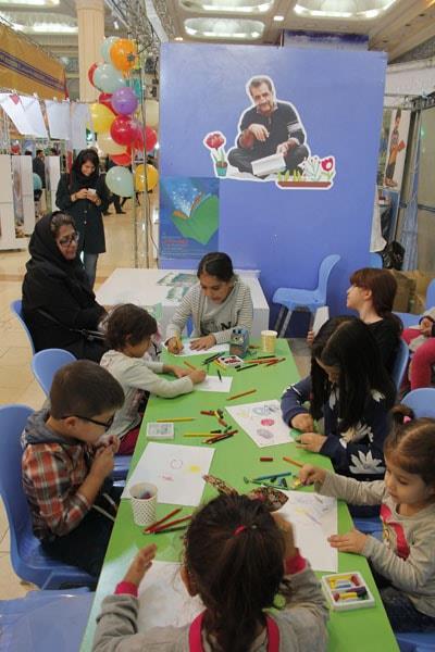 غرفه مجلات رشد در بیست‌ و سومین نمایشگاه مطبوعات، آبان ۱۳۹۶ 27