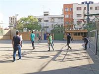 مدرسه در دست بچه ها