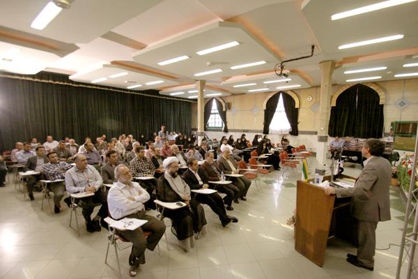 سیزدهمین نشست نمایندگان نشریات رشد شهر تهران و شهرستان‌های استان تهران 11