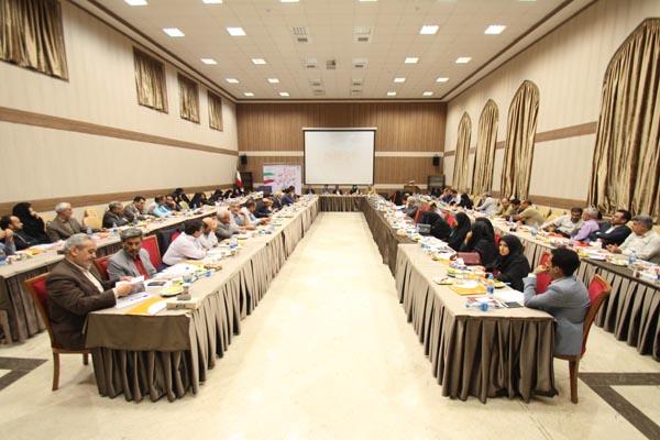 شانزدهمین نشست معاونان و نمایندگان نشریات رشد مناطق و شهرستان‌های استان تهران؛ 16 شهریور 95