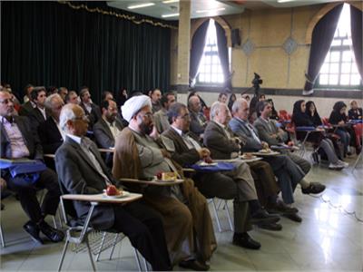 نکوداشت صدمین شماره رشد آموزش جغرافیا