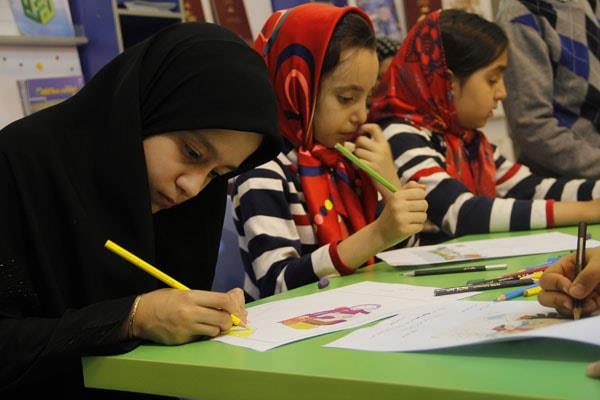 غرفه مجلات رشد در بیست‌ و سومین نمایشگاه مطبوعات، آبان ۱۳۹۶ 19