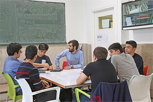 معلم، محور عدالت آموزشی