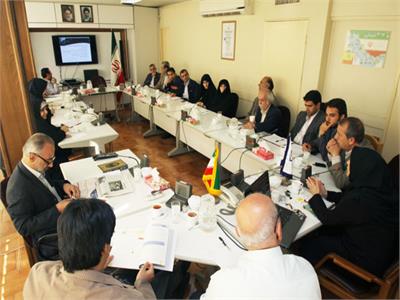 نشست علمی‌ ـ کاربردی هم‌اندیشی در باب «حوزه تفکر و پژوهش برنامه درسی ملی و نقش مجلات رشد» 1