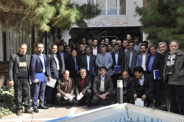 نشست هم‌اندیشی مجلات رشد با نمایندگان استان‌های بوشهر و یزد