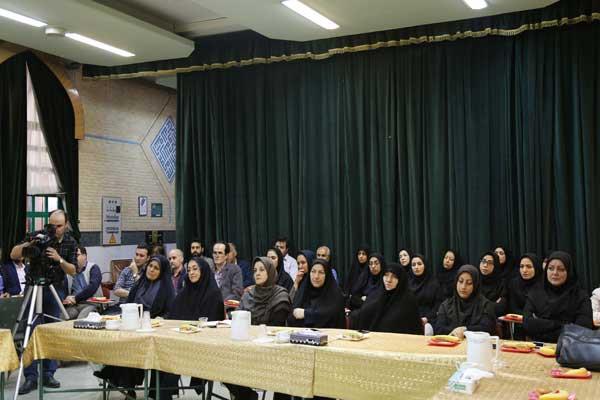 نشست همکاران دفتر انتشارات و تکنولوژی آموزشی با دکتر تورانی، ۵ اردیبهشت ۱۳۹۷