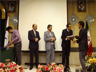 مراسم نکوداشت صدمین شماره رشد آموزش زبان