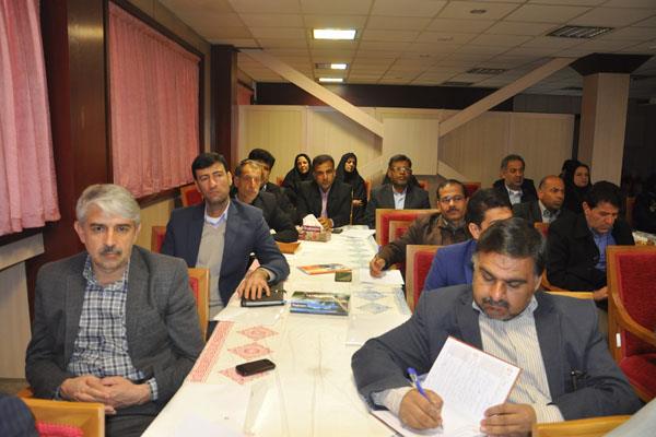 نشست هم‌اندیشی مجلات رشد با نمایندگان استان‌های بوشهر و یزد