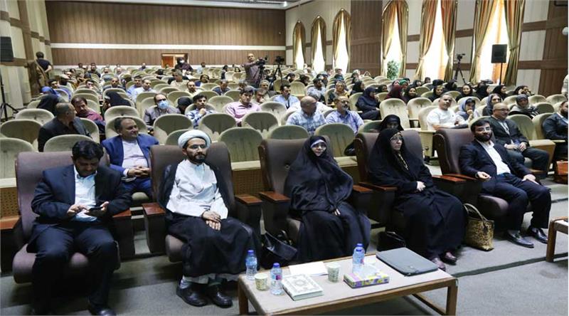 دفتر دوازدهمین دوره جشنواره ملی دوسالانه عکس و تصویرگری رشد بسته شد